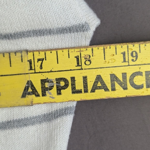 GAP Medium Striped Sweater Hoodie With Pockets Super Condition - Picture 12 of 13